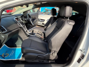 2015 Vauxhall Astra Gtc 2.0 Cdti Sri Euro 5 (s/s) 3dr in White — image 4