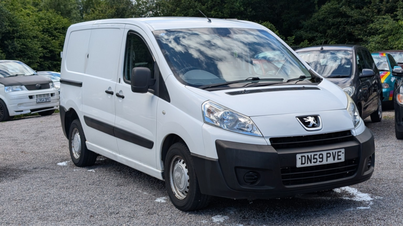 2009 Peugeot Expert 1.6 Hdi in White — image 1