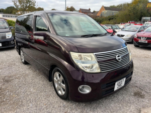 2007 Nissan Elgrand E51 Highway Star 2.5 LPG Converted in Purple — image 3