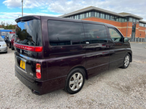 2007 Nissan Elgrand E51 Highway Star 2.5 LPG Converted in Purple — image 6