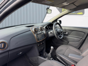 2017 Dacia Logan Mcv Stepway 1.5 Stepway Se Summit Dci 90 in Grey — image 6