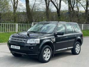 2011 Land Rover Freelander 2 2.2 Sd4 Gs Commandshift 4WD Euro 5 5dr in Black — image 3