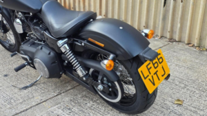2016 Harley-Davidson Dyna 1690 Fxdb Street Bob in Black — image 5