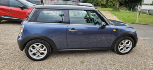 2010 MINI Hatch 1.6 Cooper D Hatch in Blue — image 5