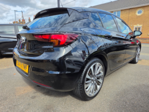 2020 Vauxhall Astra 1.2 Turbo Sri Vx Line Nav Hatchback 5dr Petrol Manual Euro 6 (s/s) (145 Ps) in Black — image 3