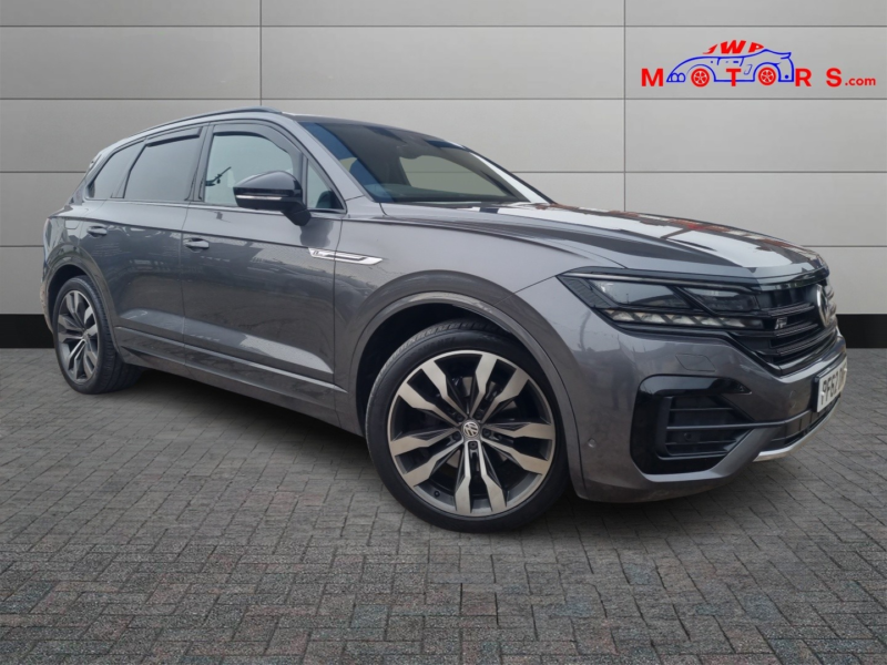 2020 Volkswagen Touareg 3.0 Tdi V6 Black Edition in Grey — image 1