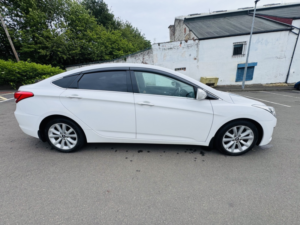 2014 Hyundai I40 1.7 Crdi Style in White — image 5