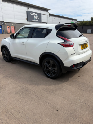 2018 Nissan Juke 1.2 Dig-T N-Connecta Style SUV 5dr Petrol Manual Euro 6 (s/s) (115 Ps) in White — image 3