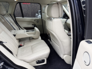 2014 Land Rover Range Rover 4.4 Sd V8 Autobiography in Black — image 6