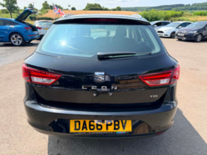 2016 SEAT Leon 1.6 Tdi Se Sport Tourer 5dr Diesel Manual Euro 6 (s/s) (110 Ps) in Black — image 3