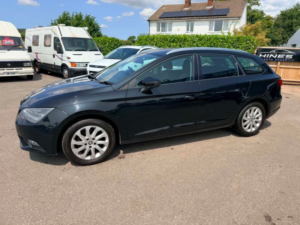 2016 SEAT Leon 1.6 Tdi Se Sport Tourer 5dr Diesel Manual Euro 6 (s/s) (110 Ps) in Black — image 5
