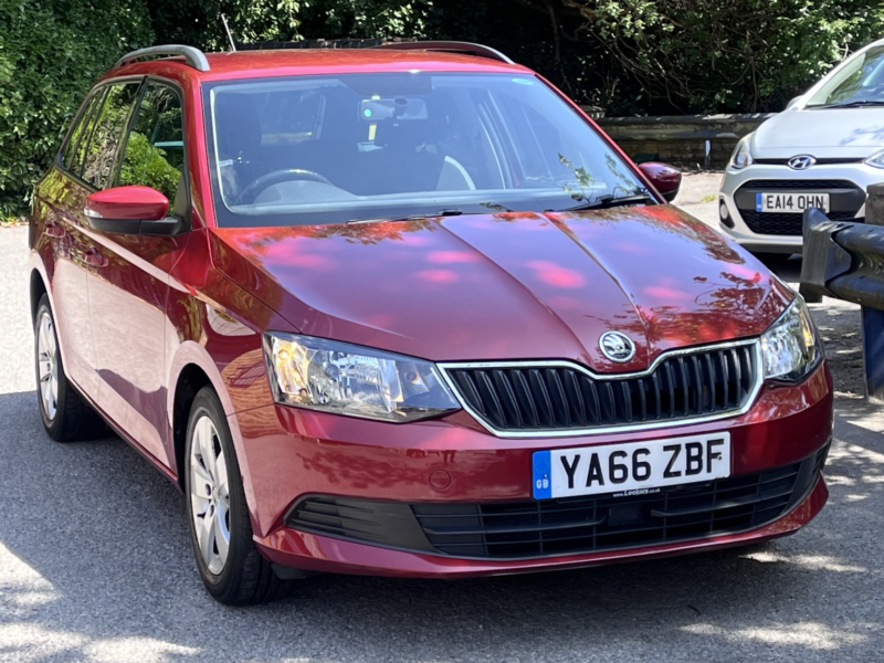 2017 Skoda Fabia 1.2 Tsi Se Estate 5dr Petrol Manual Euro 6 (s/s) (90 Ps) in Red — image 1