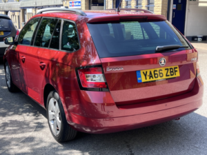 2017 Skoda Fabia 1.2 Tsi Se Estate 5dr Petrol Manual Euro 6 (s/s) (90 Ps) in Red — image 4