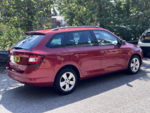 2017 Skoda Fabia 1.2 Tsi Se Estate 5dr Petrol Manual Euro 6 (s/s) (90 Ps) in Red — image 5