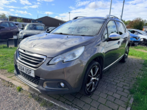 2014 Peugeot 2008 1.6 Vti Allure Euro 5 5dr in Grey — image 4