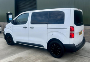 2018 Citroen Dispatch 1.5 Bluehdi Xs Swb Euro 6 (s/s) 5dr (2 Seat) in White — image 6