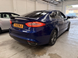 2015 Ford Mondeo 2.0 Tdci Titanium in Blue — image 4