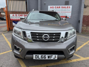 2017 Nissan Navara 2.3 Dci Tekna 4WD Euro 6 (s/s) 4dr in Grey — image 2