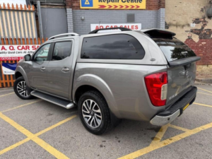 2017 Nissan Navara 2.3 Dci Tekna 4WD Euro 6 (s/s) 4dr in Grey — image 5
