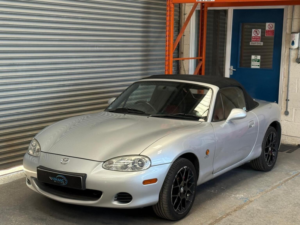 2004 Mazda Mx-5 1.8 Euphonic Limited Edition 2dr in Silver — image 2