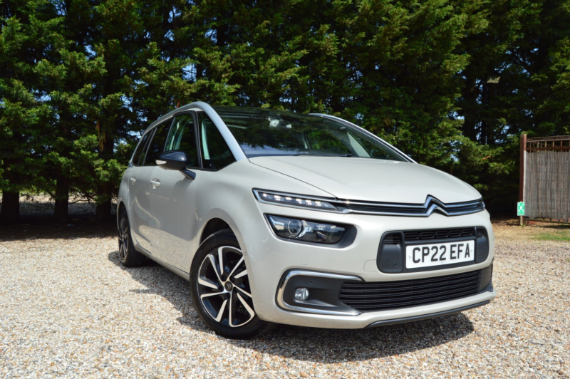 2022 Citroen Grand C4 Spacetourer 1.2 Puretech Shine in Silver — image 1