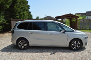 2022 Citroen Grand C4 Spacetourer 1.2 Puretech Shine in Silver — image 4