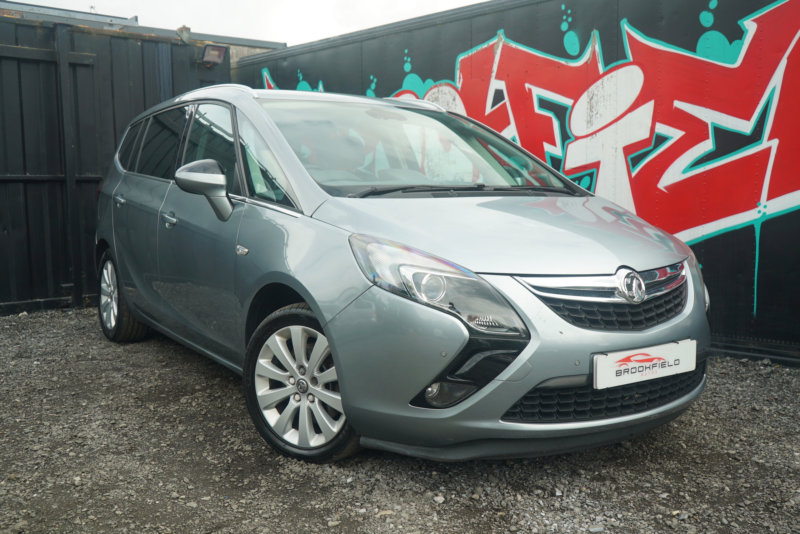2013 Vauxhall Zafira Tourer 2.0 Cdti Se MPV 5dr Diesel Auto Euro 5 (165 Ps) in Silver — image 1