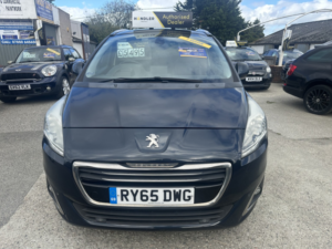 2016 Peugeot 5008 2.0 Bluehdi Allure in Blue — image 4