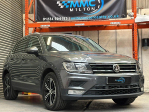 2017 Volkswagen Tiguan 2.0 Tdi Bluemotion Tech Se Navigation 4motion Euro 6 (s/s) 5dr in Grey — image 3