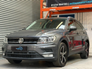 2017 Volkswagen Tiguan 2.0 Tdi Bluemotion Tech Se Navigation 4motion Euro 6 (s/s) 5dr in Grey — image 4
