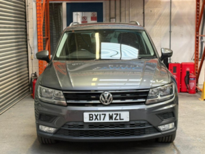 2017 Volkswagen Tiguan 2.0 Tdi Bluemotion Tech Se Navigation 4motion Euro 6 (s/s) 5dr in Grey — image 6