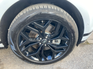 2019 Land Rover Range Rover Evoque 2.0 D240 R-Dynamic Se SUV 5dr Diesel Auto 4WD Euro 6 (s/s) (240 Ps) in White — image 5