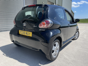 2009 Toyota Aygo 1.0 Vvt-I Black in Black — image 3