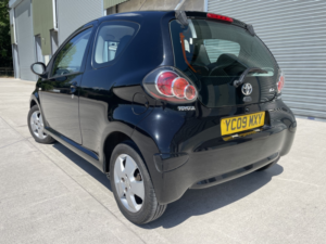 2009 Toyota Aygo 1.0 Vvt-I Black in Black — image 5