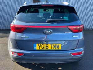 2016 Kia Sportage 1.7 Crdi 2 Euro 6 (s/s) 5dr in Blue — image 6