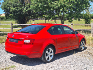 2016 Skoda Octavia 1.6 Tdi Se Sport in Red — image 3