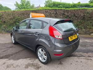2017 Ford Fiesta 1.25 Zetec Euro 6 5dr in Grey — image 6