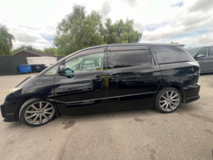 2012 Toyota Estima Aeras in Black — image 4