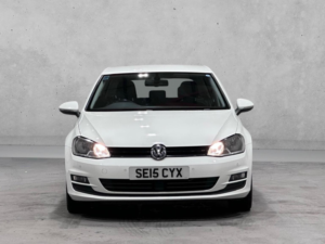 2015 Volkswagen Golf 1.6 Tdi Bluemotion Tech Match Euro 6 (s/s) 5dr in White — image 5