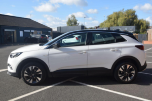 2019 Vauxhall Grandland X 1.2 Turbo Sport Nav Euro 6 (s/s) 5dr in White — image 4