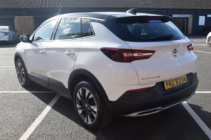 2019 Vauxhall Grandland X 1.2 Turbo Sport Nav Euro 6 (s/s) 5dr in White — image 5