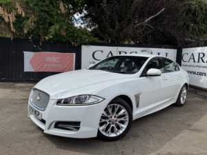 2014 Jaguar Xf 2.2 D R-Sport in White — image 4