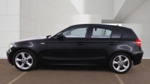 2010 BMW 1 Series 2.0 118d Sport 5 Door in Black — image 6