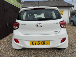 2015 Hyundai I10 1.2 Premium in White — image 5