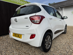 2015 Hyundai I10 1.2 Premium in White — image 6