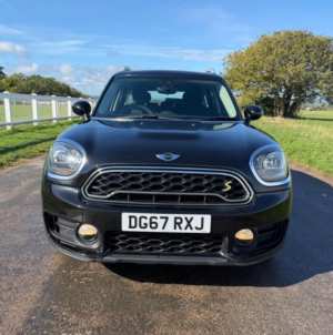 2017 MINI Countryman 1.5 7.6kwh Cooper Se Auto All4 Euro 6 (s/s) 5dr in Black — image 3