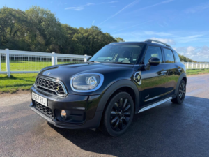 2017 MINI Countryman 1.5 7.6kwh Cooper Se Auto All4 Euro 6 (s/s) 5dr in Black — image 4