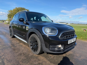 2017 MINI Countryman 1.5 7.6kwh Cooper Se Auto All4 Euro 6 (s/s) 5dr in Black — image 6