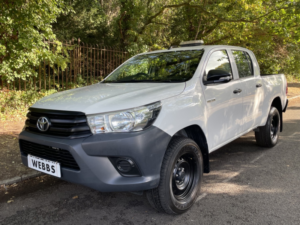 2017 Toyota Hilux 2.4 D-4d Active in White — image 3