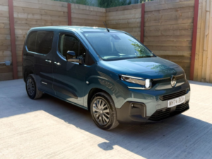 2025 Citroen Berlingo 3 SEAT Auto Wheelchair Accessible Disabled Access Vehicle Wav in Blue — image 3